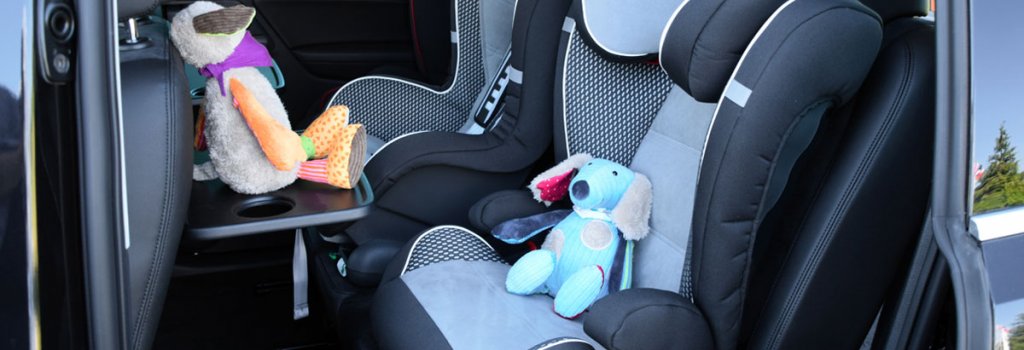 Fitting child car clearance seat